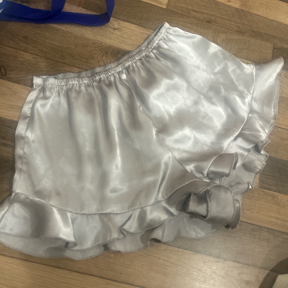 Lulus silver ruffle coquette sleeping shorts size small - Picture 1 of 2